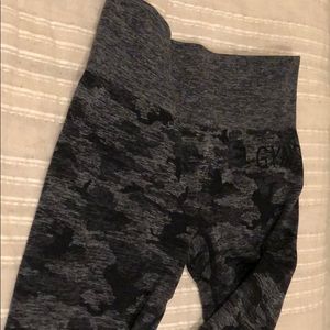 GYMSHARK CAMO SEAMLESS LEGGINGS